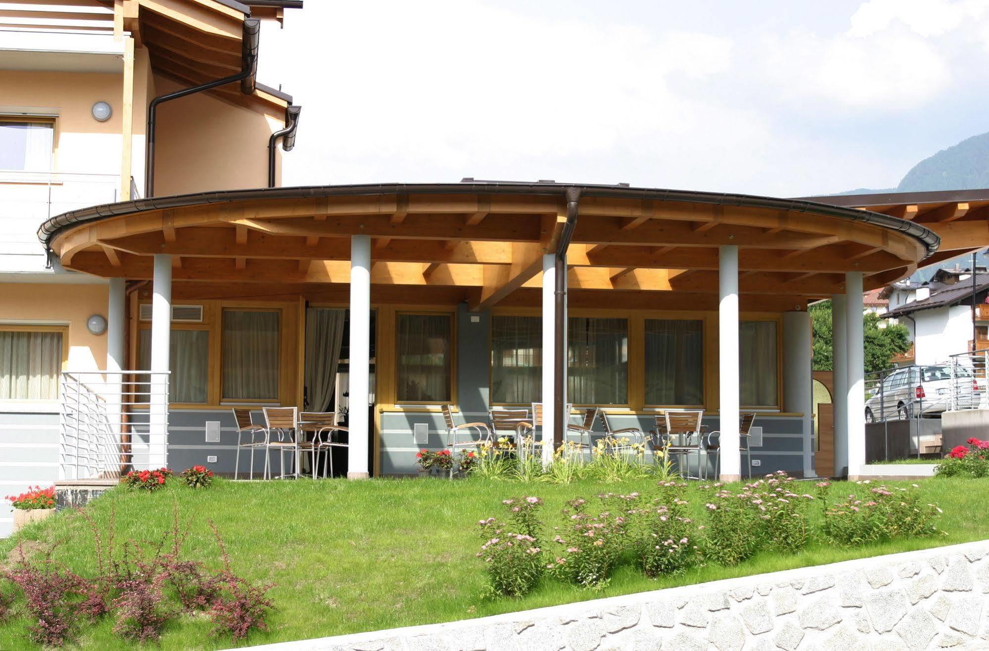 Residence La Moretina Commezzadura Luaran gambar